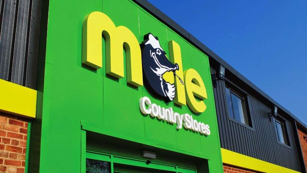 Mole Country Stores Redhill | Kings Mill Ln, South Nutfield, Redhill RH1 5NB, UK | Phone: 01737 823205