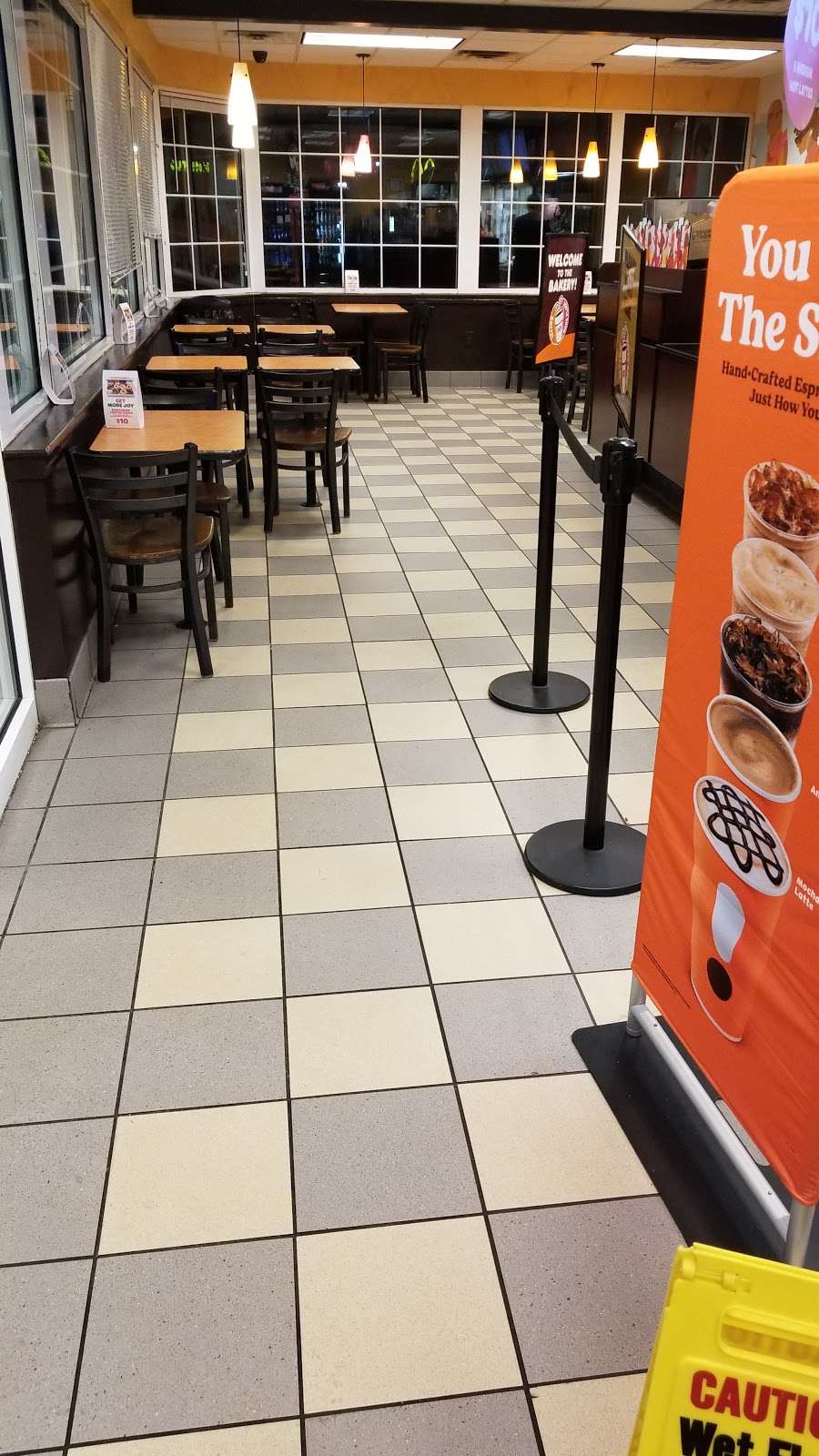 Dunkin Donuts | 593 Post Rd, Fairfield, CT 06824, USA | Phone: (203) 255-3366