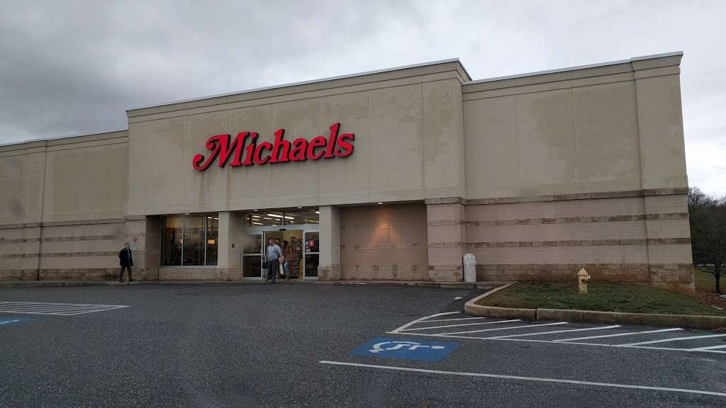 Michaels | 2700 Pleasant Valley Rd, York, PA 17402 | Phone: (717) 600-2512