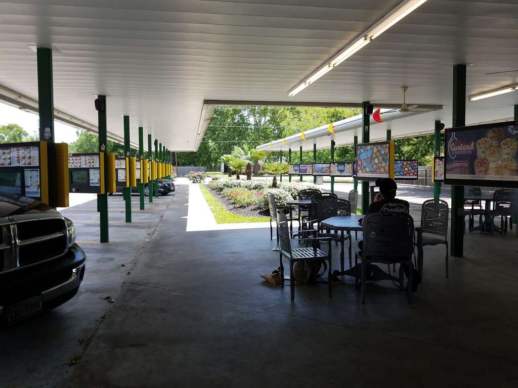 Sonic Drive-In Sweeny | 805 N Main St, Sweeny, TX 77480 | Phone: (979) 548-1000