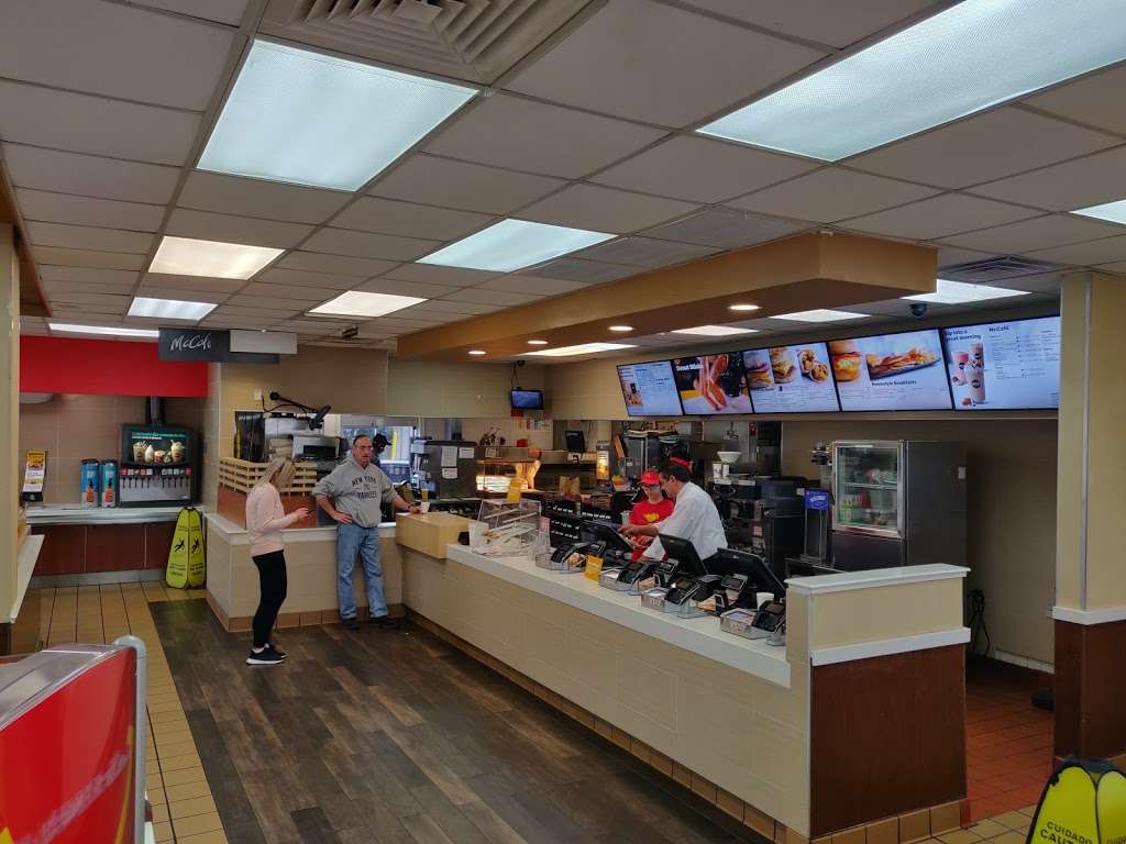 McDonalds | 8394 Ocean Gateway, Easton, MD 21601, USA | Phone: (410) 822-2725