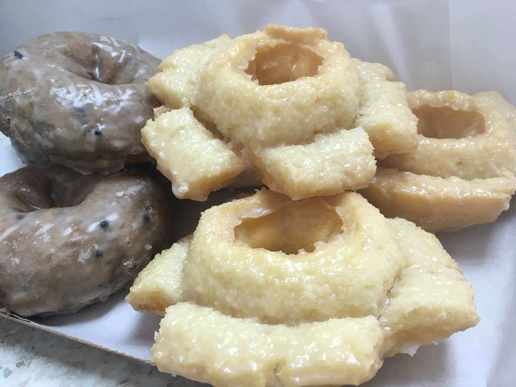 Donut Palace | 6511 Ingram Rd Suite 103, San Antonio, TX 78238, USA | Phone: (210) 971-7588