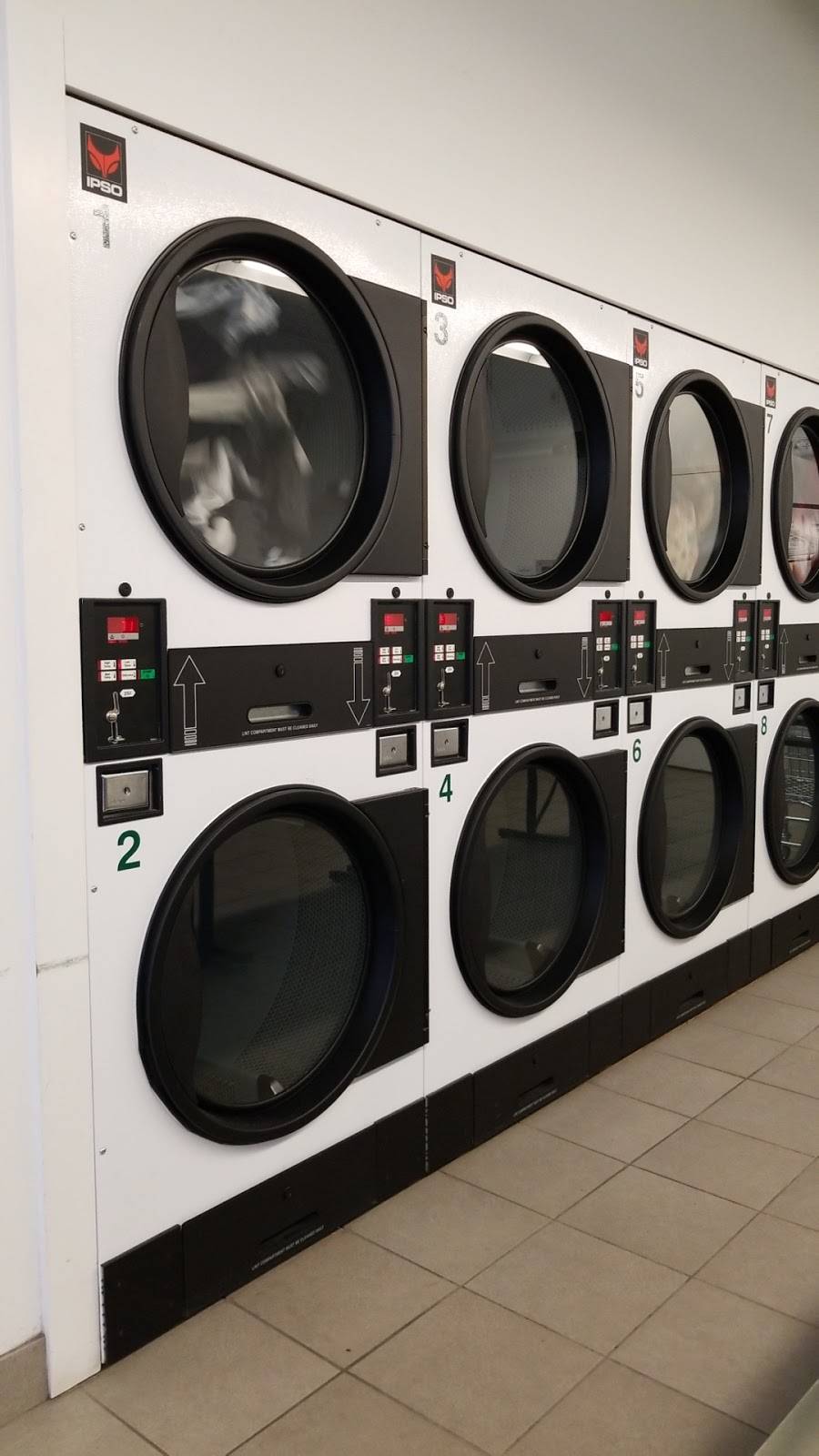 Quick Wash Laundromat | 1148 7th St W, St Paul, MN 55102, USA | Phone: (651) 224-7583