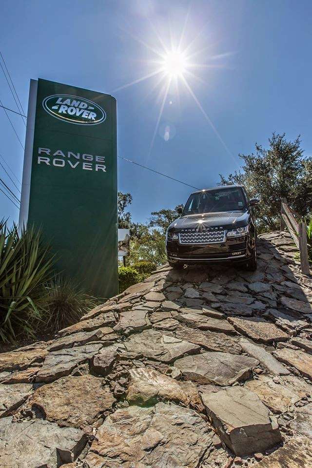 Land Rover Houston Central | 7025 Old Katy Rd, Houston, TX 77024, USA | Phone: (800) 300-4579