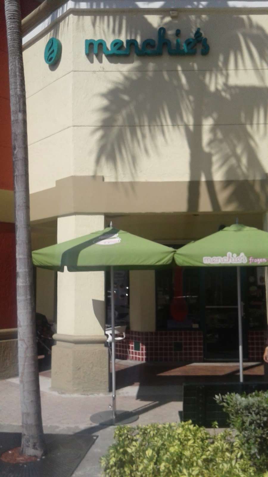 Menchies Frozen Yogurt | 280 Indian Trace # 298, Weston, FL 33326, USA | Phone: (954) 659-9118