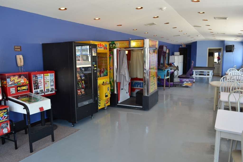 Royal Hawaiian Motel | 500 E Orchid Rd, Wildwood Crest, NJ 08260, USA | Phone: (609) 522-3414