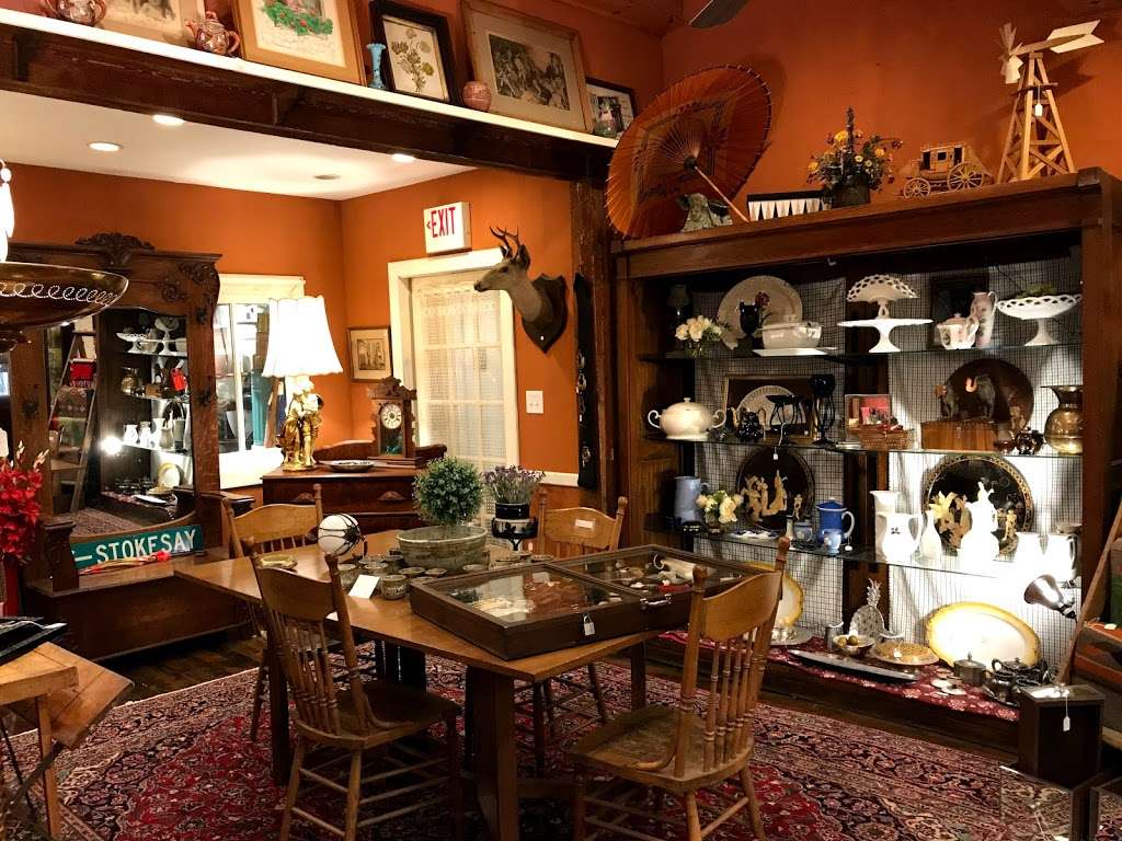 Bakery Antiques Co | 235 Main St, Benton, PA 17814, USA | Phone: (570) 925-5186