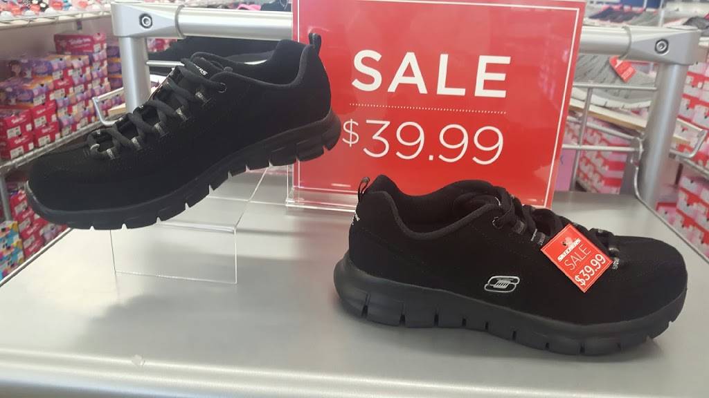 SKECHERS Warehouse Outlet, 1515 N Town 