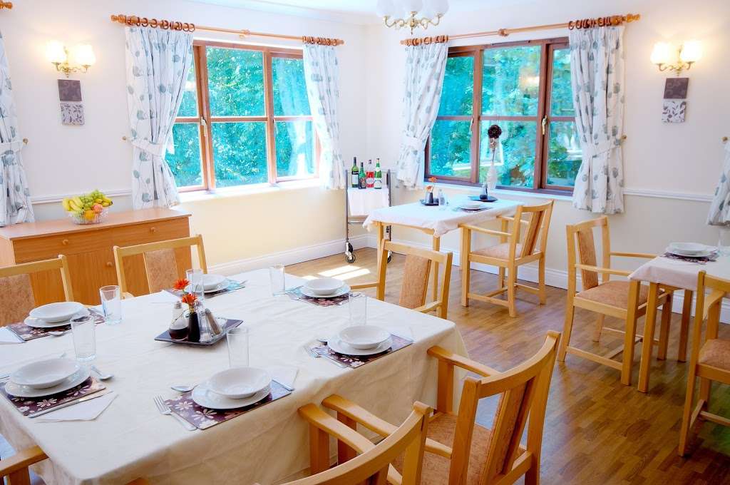 Elmhurst Residential Home | Windhill, Bishops Stortford CM23 2NF, UK | Phone: 01279 713100