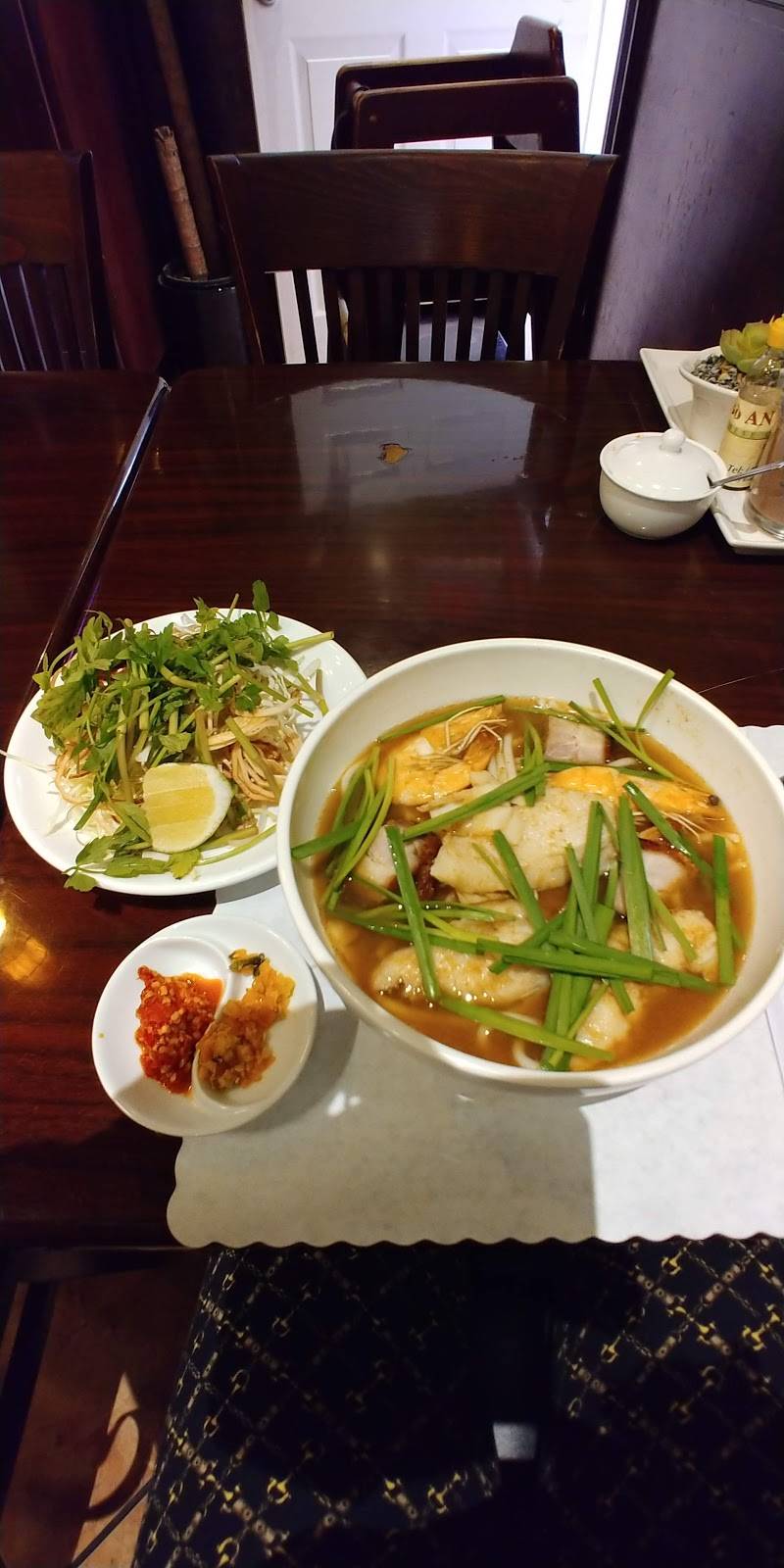 Bun Bo Hue An Nam 2 | 2060 Tully Rd, San Jose, CA 95122, USA | Phone: (408) 270-7100