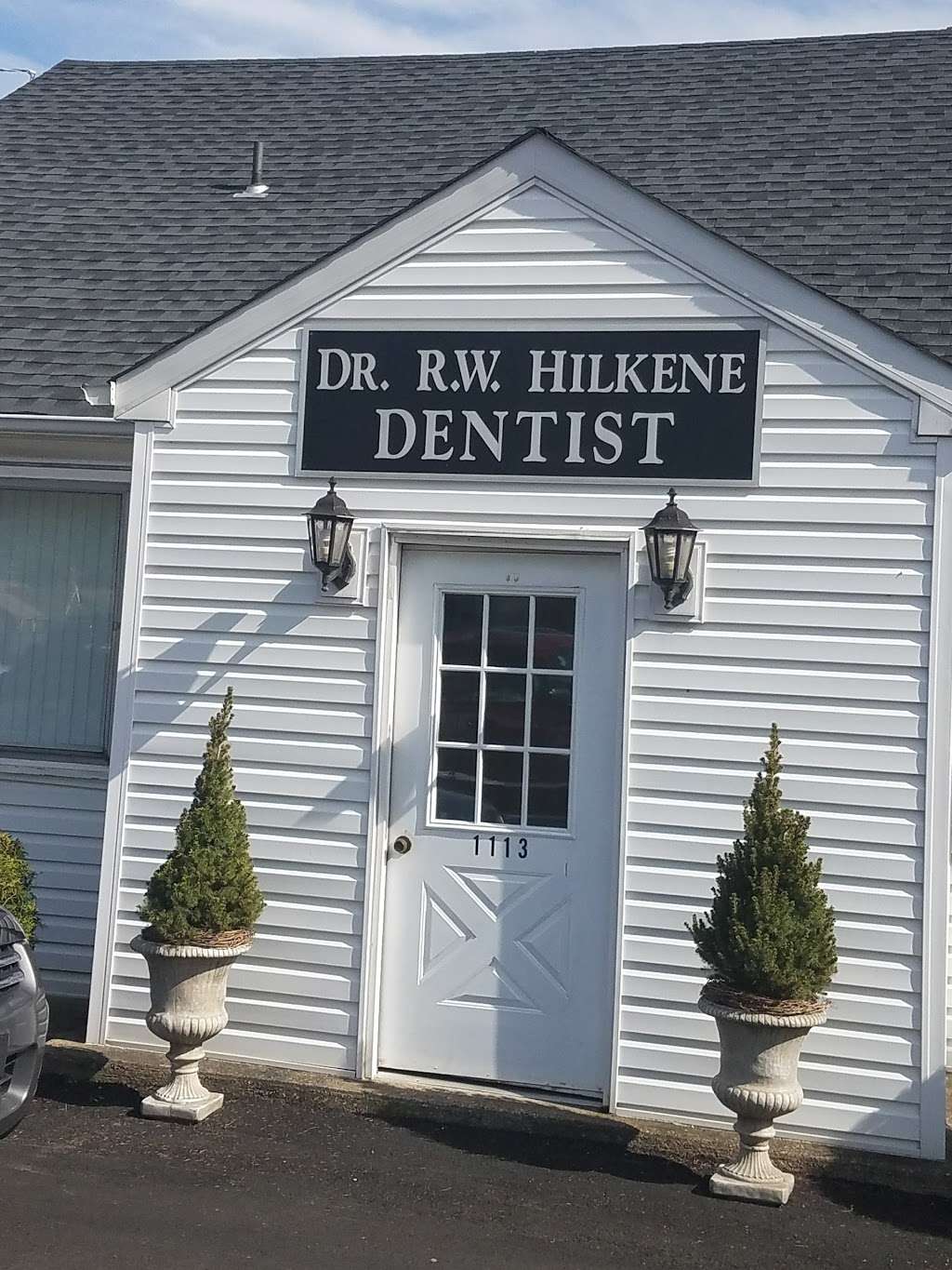 Hilkene Robert w DDS | 1113 Bristol Pike, Bensalem, PA 19020, USA | Phone: (215) 639-1239