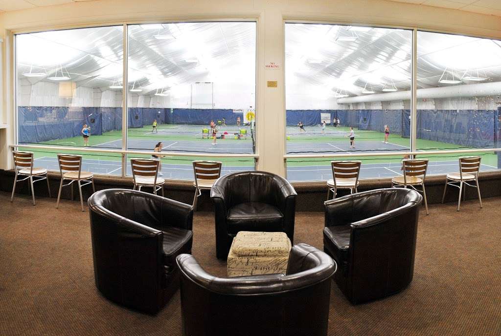 Trumbull Racquet Club | 35 Lindeman Dr, Trumbull, CT 06611, USA | Phone: (203) 374-8622