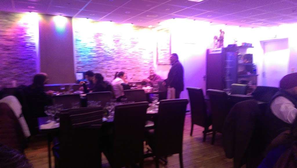 Jhas Tandoori | 158 Mayplace Rd E, Bexleyheath DA7 6EJ, UK | Phone: 01322 555036