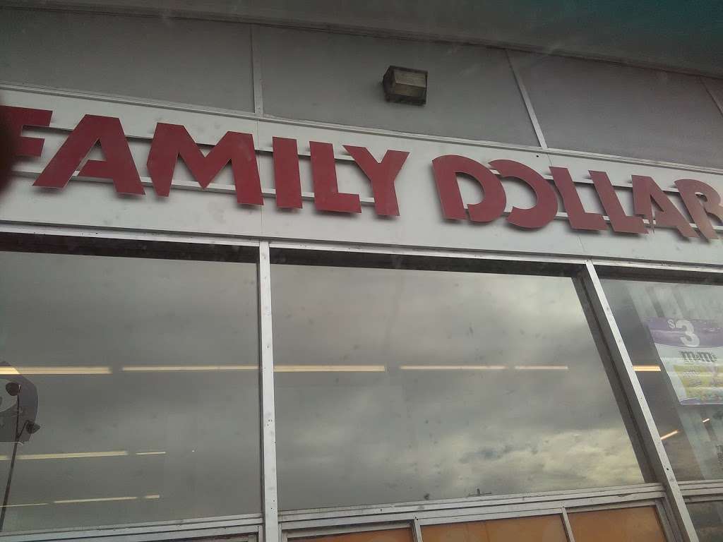 Family Dollar | 1750 E 112th Ave, Northglenn, CO 80233, USA | Phone: (720) 872-1100