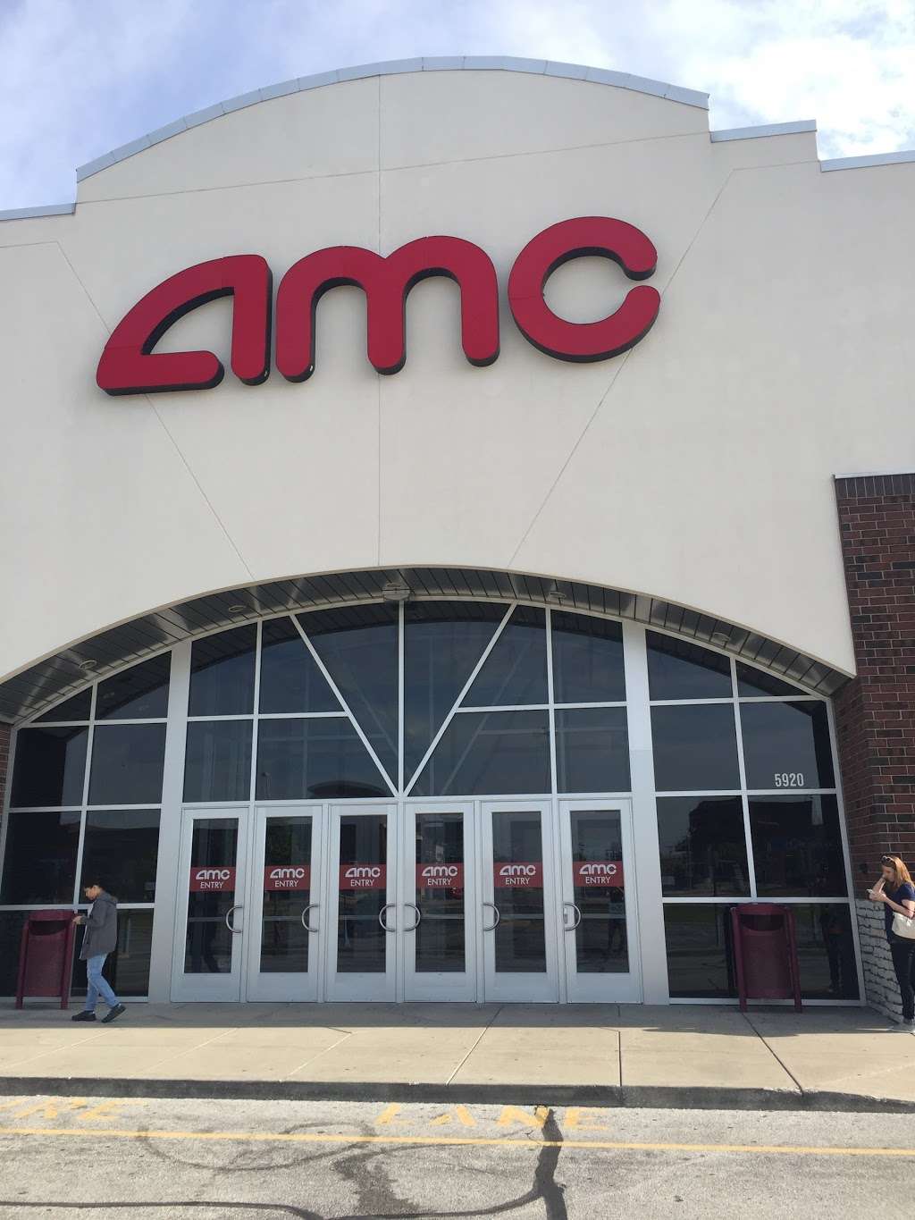 AMC Traders Point 12 | 5920 W 86th St, Indianapolis, IN 46278, USA | Phone: (317) 415-0270