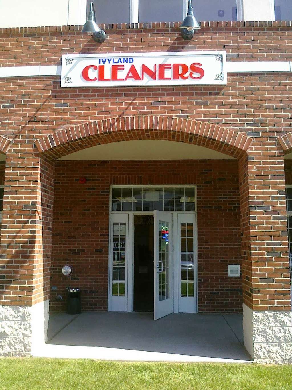 Ivyland Cleaners | 882 Jacksonville Rd # 202, Ivyland, PA 18974, USA | Phone: (215) 682-7777