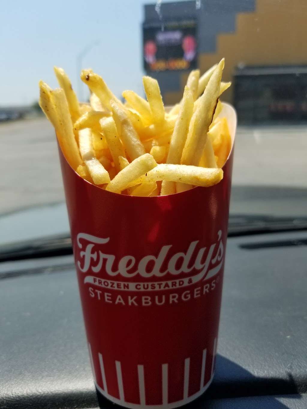 Freddys Frozen Custard & Steakburgers | 228 N Belt Hwy, St Joseph, MO 64506, USA | Phone: (816) 671-9322