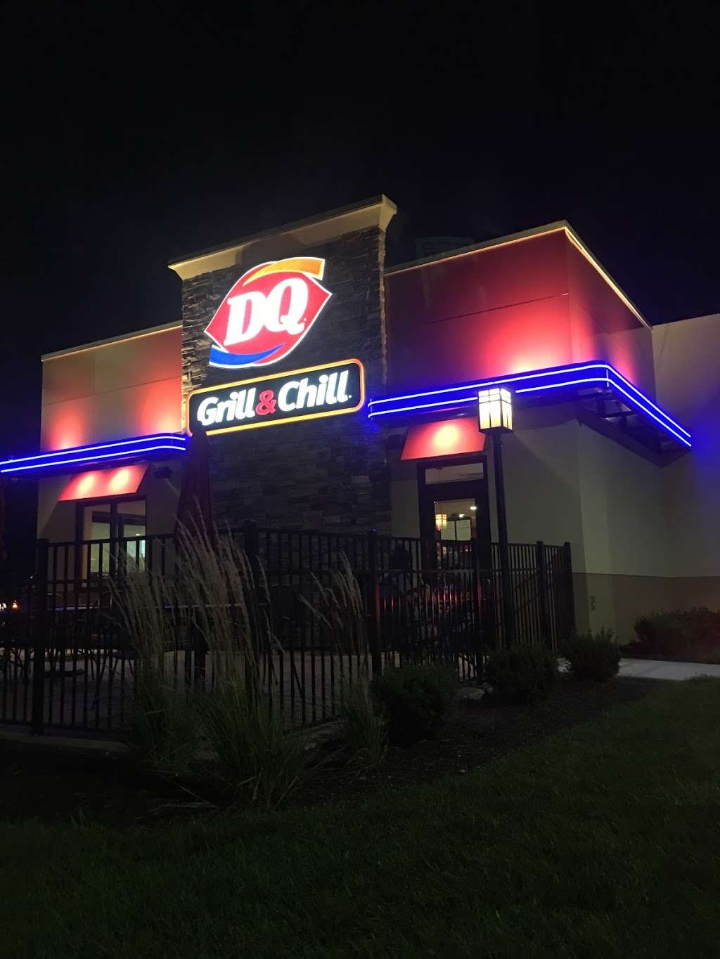 DQ Grill & Chill Restaurant | 4045 Little Blue Pkwy, Independence, MO 64057, USA | Phone: (816) 912-1619