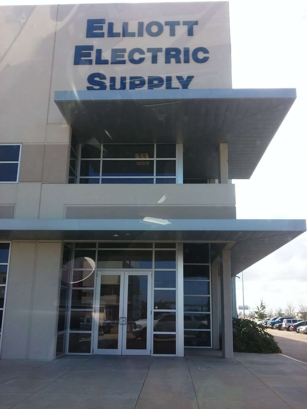 Elliott Electric Supply | 3700 TX-225 #100, Pasadena, TX 77503, USA | Phone: (281) 220-3780
