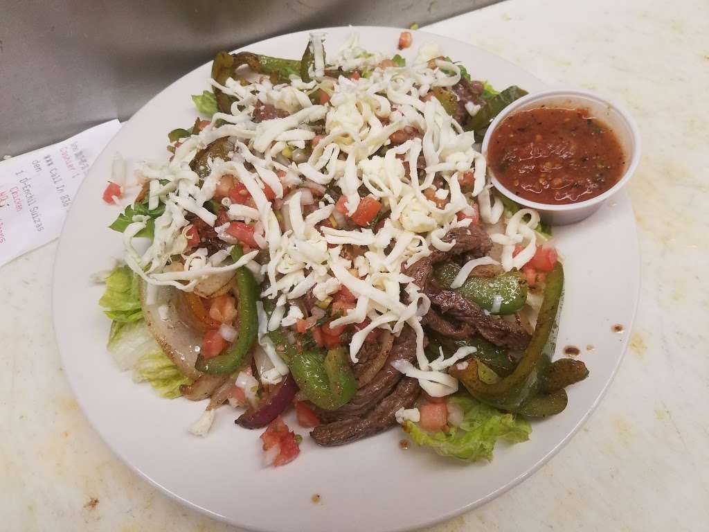 Grande Jakes Fresh Mexican Grill | 2122 Grand Ave, Lindenhurst, IL 60046 | Phone: (847) 265-1411