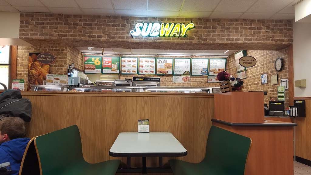Subway Restaurants | 10011 US Hwy 30 W, Wanatah, IN 46390, USA | Phone: (219) 733-9687