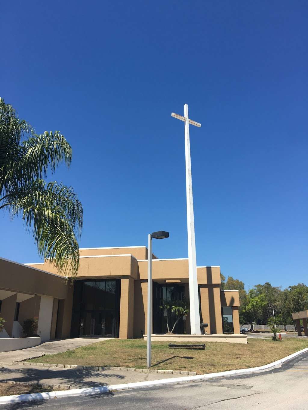 Forest City Seventh-day Adventist Church - church  | Photo 4 of 10 | Address: 7601 Forest City Rd, Orlando, FL 32810, USA | Phone: (407) 930-0712