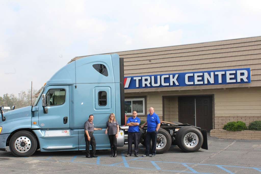 Truck Center | 10375 Beech Ave, Fontana, CA 92337, USA | Phone: (909) 623-7157