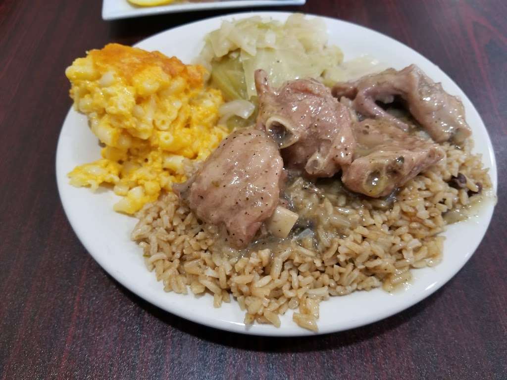 Fabulous Soul Food | 8110, 4924 Pembroke Rd, Hollywood, FL 33021, USA | Phone: (954) 404-7389