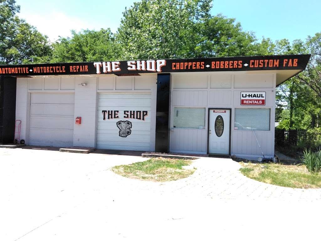 The shop | 5630, 6N592 IL-25, St. Charles, IL 60174 | Phone: (331) 223-8019