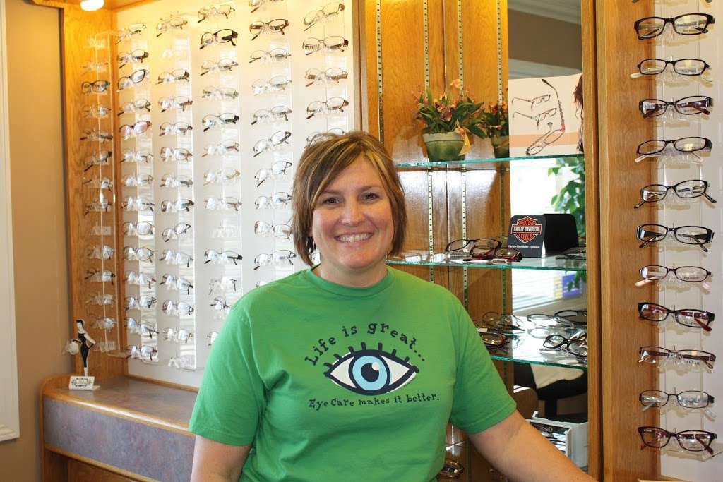 Borchert Optometry Tower Borchert Linda OD, Gary A Borchert OD | 273 W Broadway St, Shelbyville, IN 46176, USA | Phone: (317) 398-8299