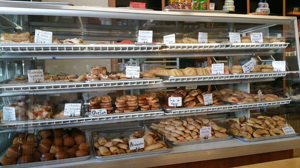 Pacitas Salvadorian Bakery | 14760 E 14th St, San Leandro, CA 94578, USA | Phone: (510) 667-0441