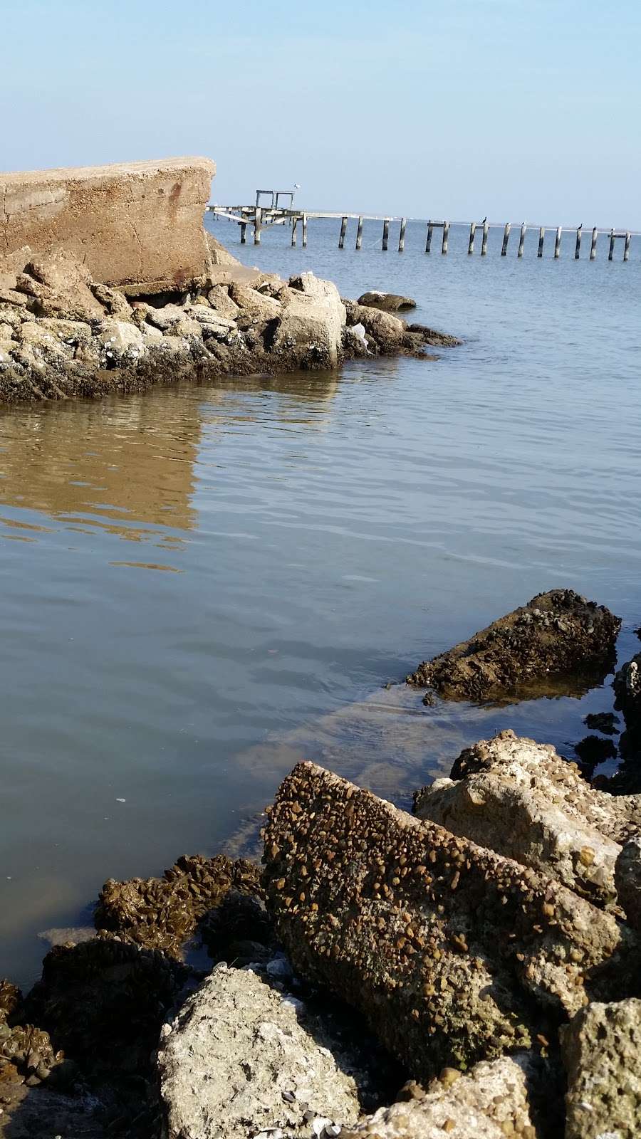 Seabreeze Park | 1300 Bayshore Dr, La Porte, TX 77571, USA | Phone: (281) 470-5142