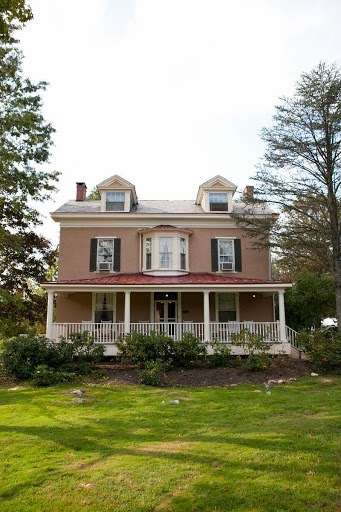 Ash Mill Farm Bed & Breakfast | 5358 Old York Rd, Holicong, PA 18928, USA | Phone: (215) 794-5373
