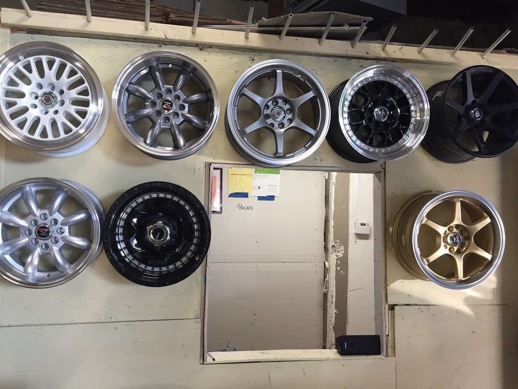 Liberty muffler and tire shop inc in 8717 liberty av Queens, Ozone