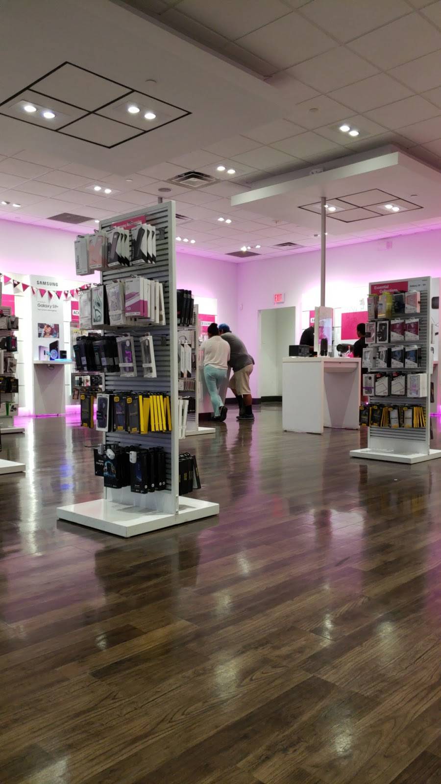 T-Mobile | 3820 W Lake Mead Blvd Suite 110, North Las Vegas, NV 89032, USA | Phone: (702) 631-1672