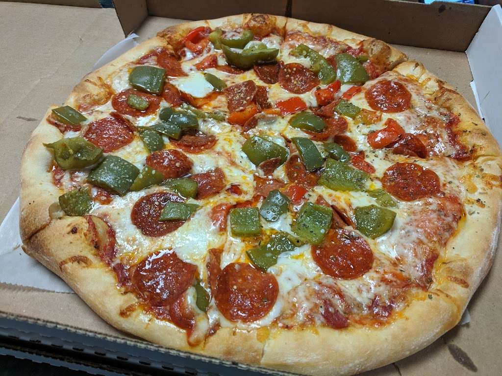 Poppys Pizza | 4379 N University Dr, Lauderhill, FL 33351, USA | Phone: (954) 749-1117