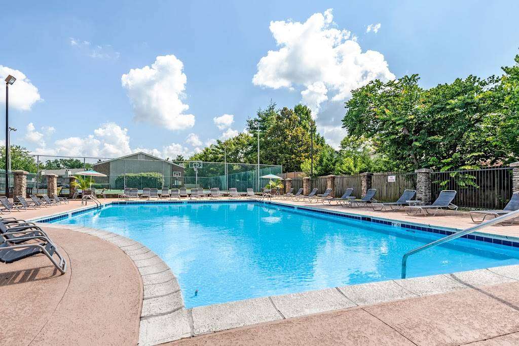 Canter Chase Apartments | 1200 Canterchase Dr, Louisville, KY 40242 | Phone: (502) 425-3585