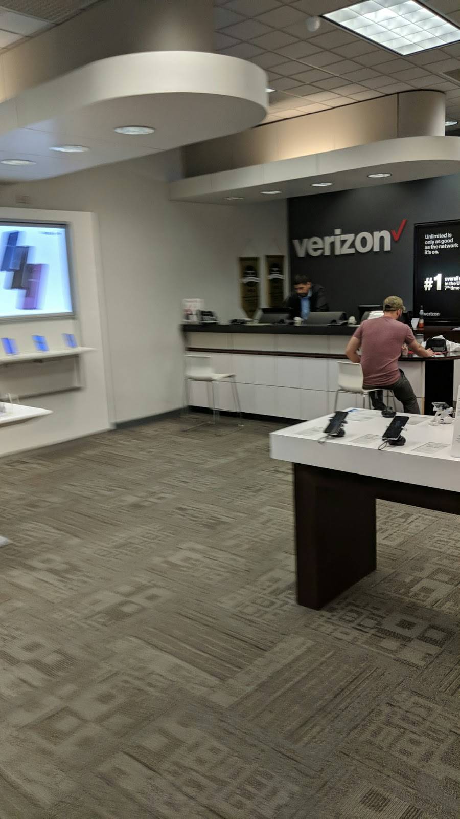 Verizon Authorized Retailer – Victra | 5000 S Arizona Mills Cir #350, Tempe, AZ 85282 | Phone: (480) 730-3401