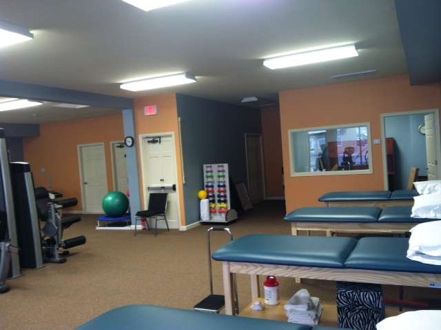 Springfield Physical Therapy and Sports Rehab | 4 E Woodland Ave, Springfield, PA 19064 | Phone: (610) 328-3330