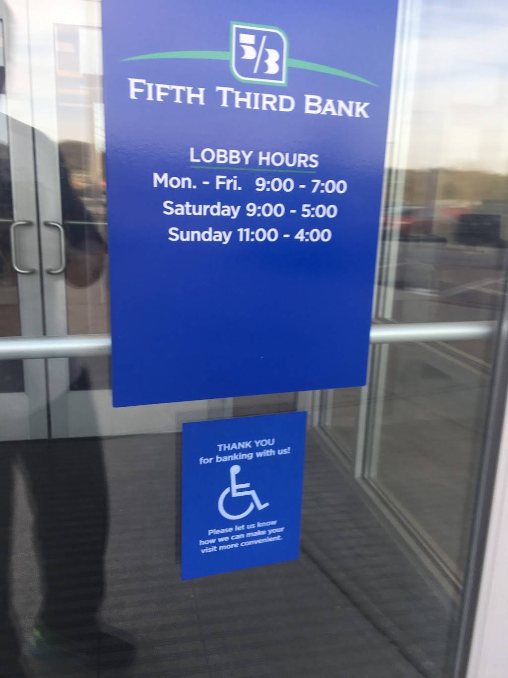 Fifth Third Bank & ATM | 110 Pavilion Pkwy, Newport, KY 41071, USA | Phone: (859) 431-6050