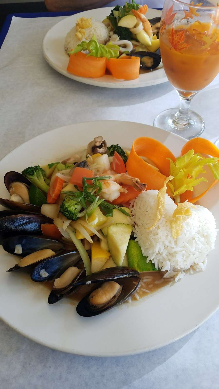 LightHouse Restaurant | 11 Monroe Bay Ave, Colonial Beach, VA 22443 | Phone: (804) 224-7580