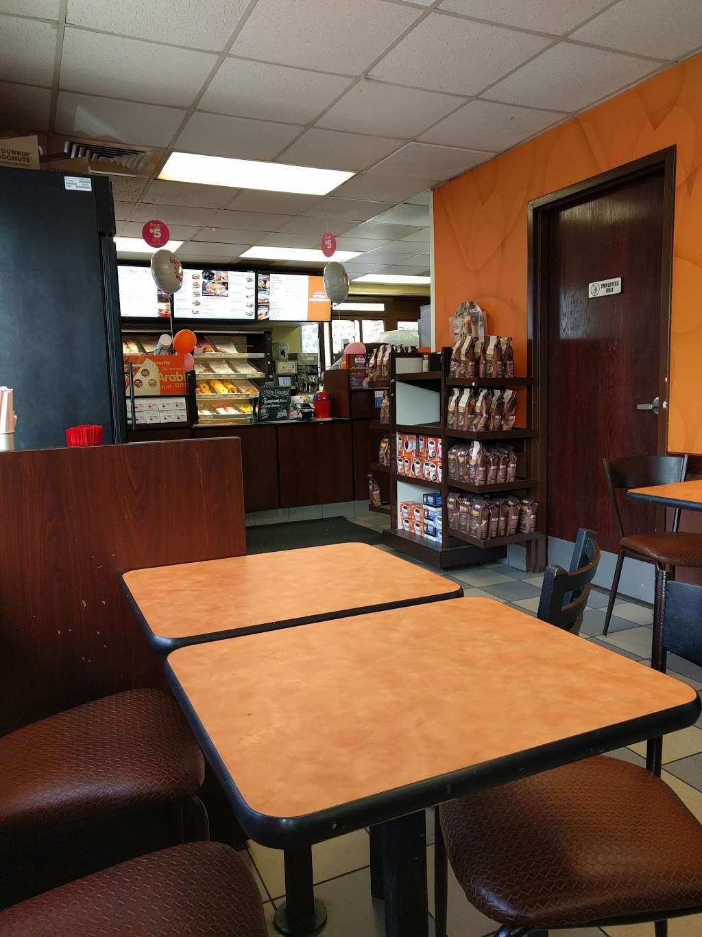 Dunkin Donuts | 5985 13th St, Fort Belvoir, VA 22060 | Phone: (703) 781-3000