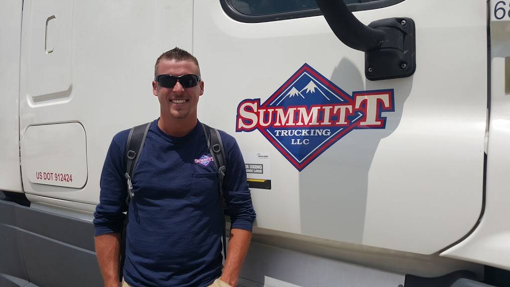 Summitt Trucking | 1800 Progress Way, Clarksville, IN 47129, USA | Phone: (812) 285-7777