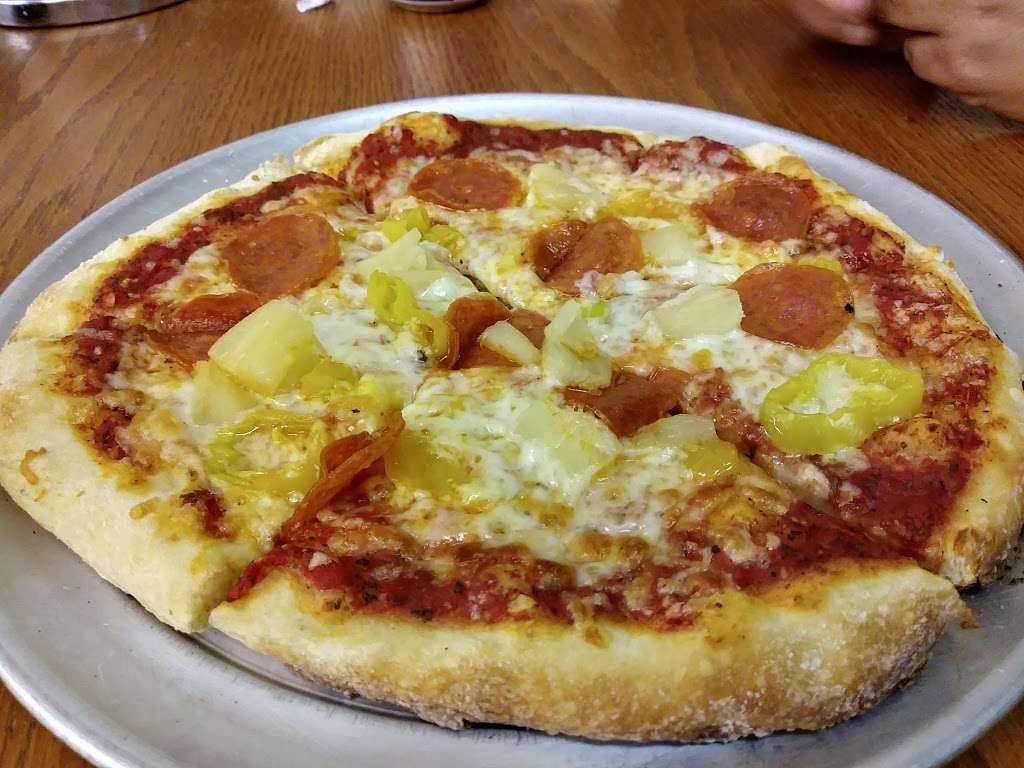 Lou's Pizza Pasta & Subs 2554 Simpson Rd, Kissimmee, FL 34744, USA