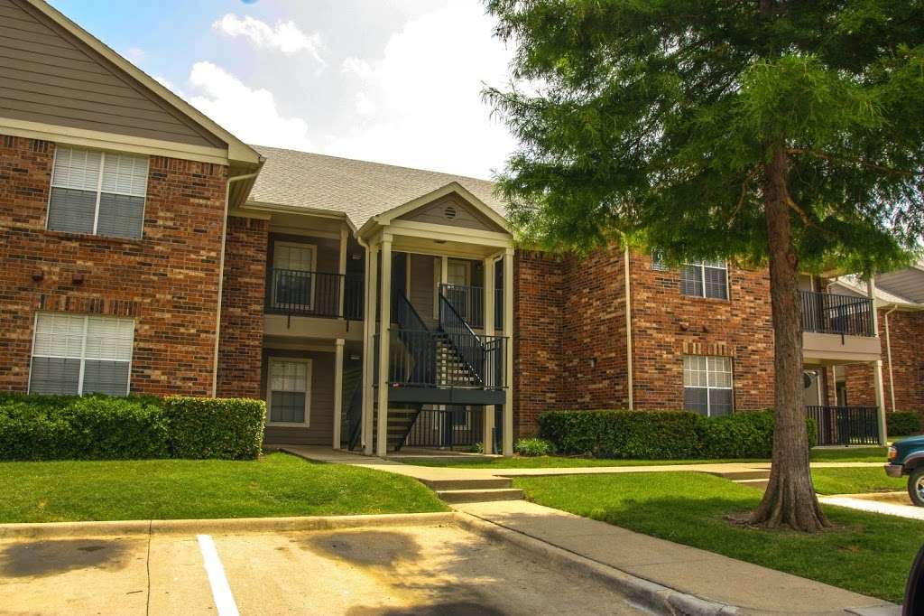 Hebron Trails Apartments | 1109 E Hebron Pkwy, Carrollton, TX 75010, USA | Phone: (972) 521-3939