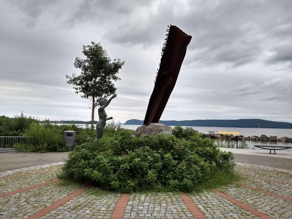 9/11 Memorial | Croton-On-Hudson, NY 10520, USA