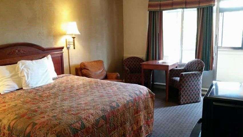 Attleboro Motor Inn | 1116 Washington St, Attleboro, MA 02703, USA | Phone: (508) 761-4825