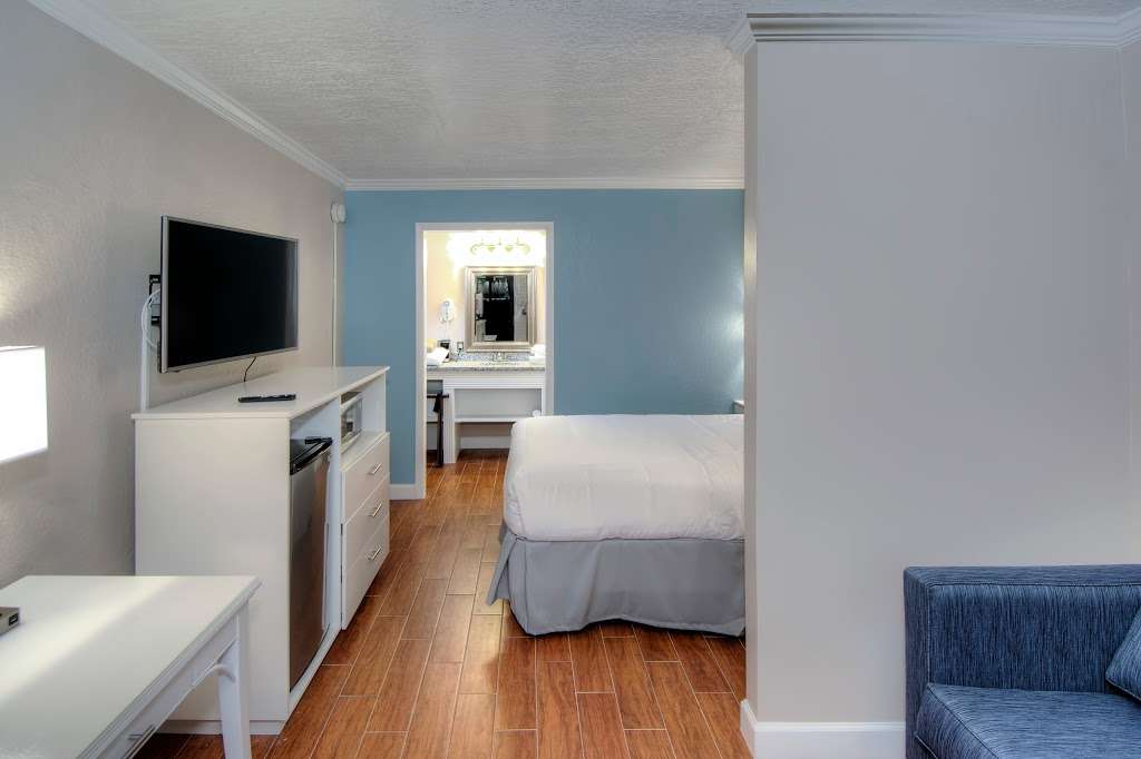 Melbourne All Suites Inn | 4455 W New Haven Ave, Melbourne, FL 32904, USA | Phone: (321) 724-5840