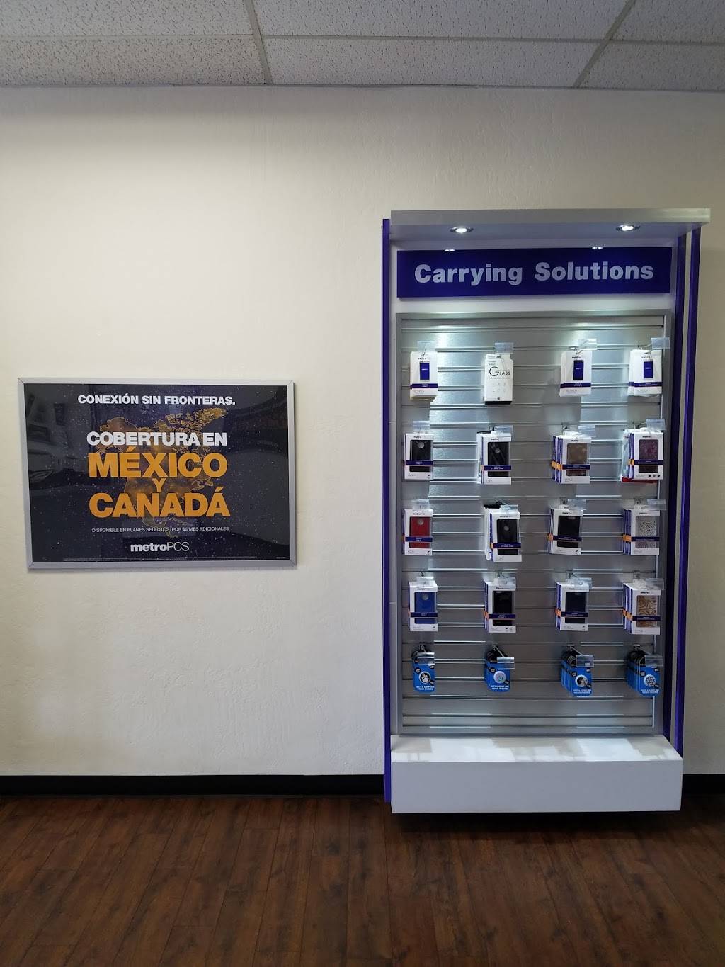 Metro by T-Mobile | 1232 E Southern Ave STE 103, Mesa, AZ 85204, USA | Phone: (480) 659-7575