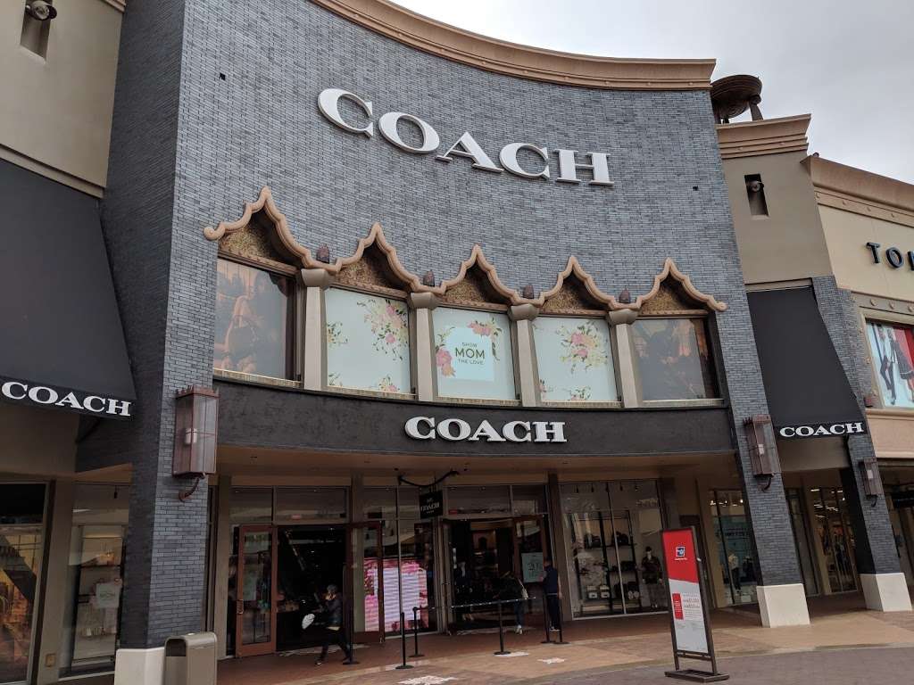 COACH CITADEL OUTLETS - store  | Photo 6 of 10 | Address: 100 Citadel Dr #515, Commerce, CA 90040, USA | Phone: (323) 725-6792